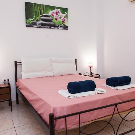 Cozy Apartment In Pireas Екстер'єр фото