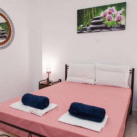 Cozy Apartment In Pireas Екстер'єр фото