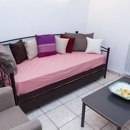 Cozy Apartment In Pireas Екстер'єр фото