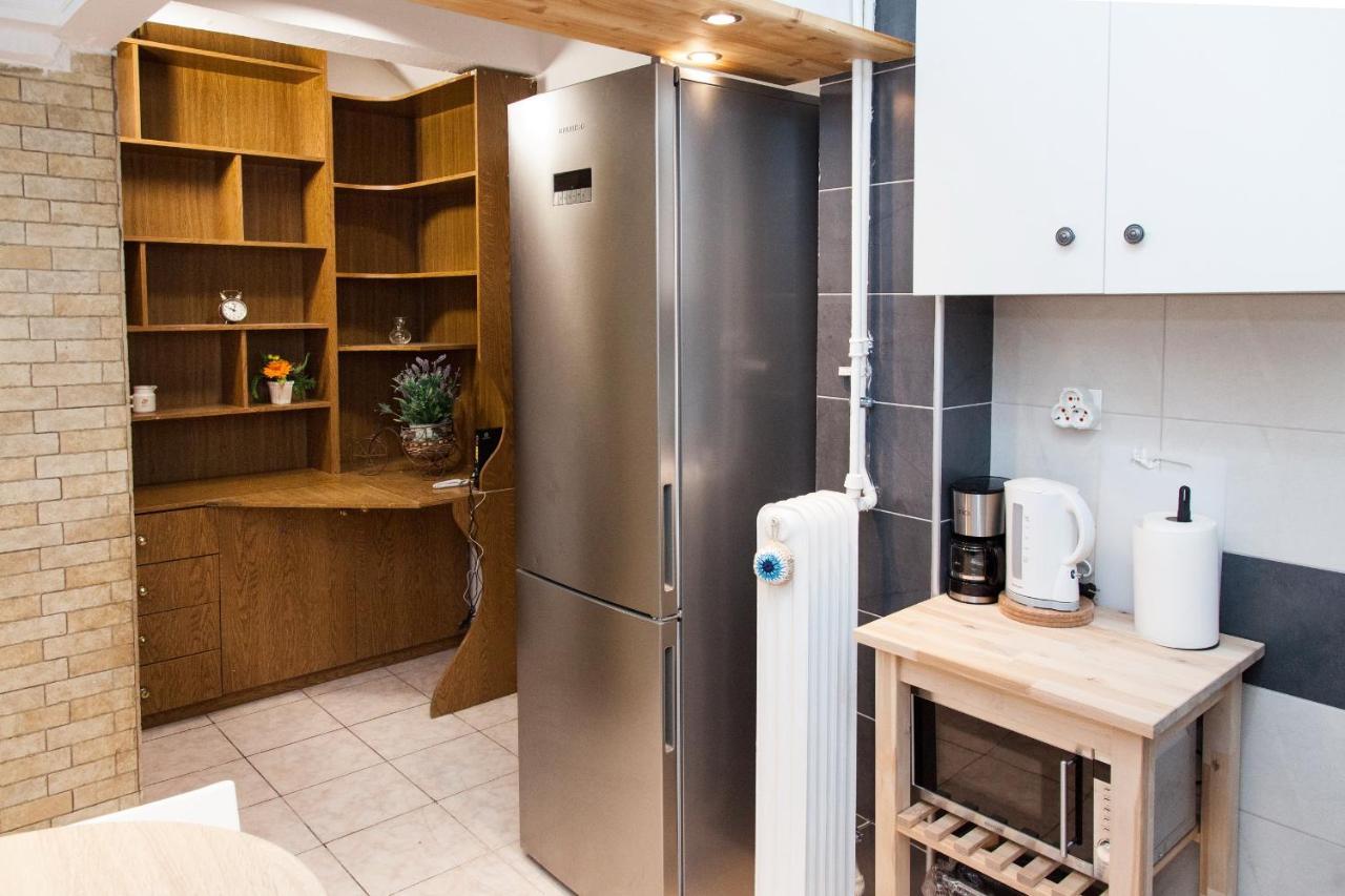Cozy Apartment In Pireas Екстер'єр фото